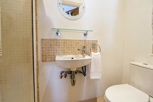 En-Suite- click for photo gallery
